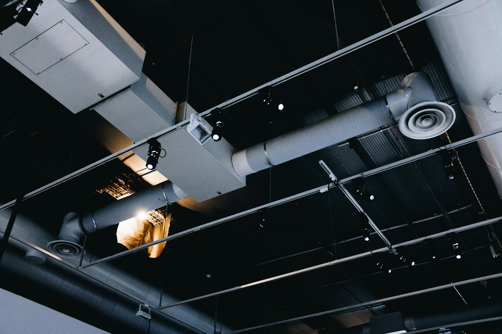 Heat recovery ventilator (HRV) unit connected to insulated ducts